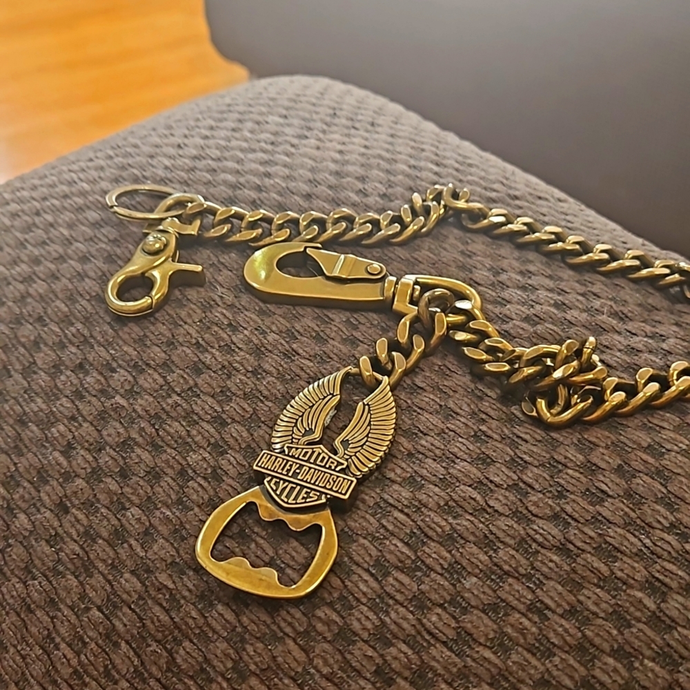 Wallet chain